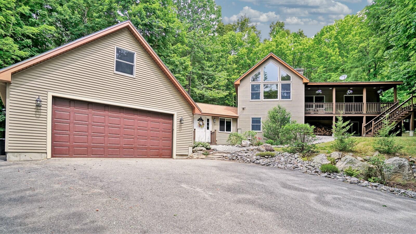 117 Mountain Road Raymond ME 04071
