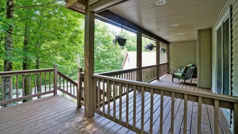 117 Mountain Road Raymond ME 04071