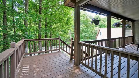 117 Mountain Road Raymond ME 04071