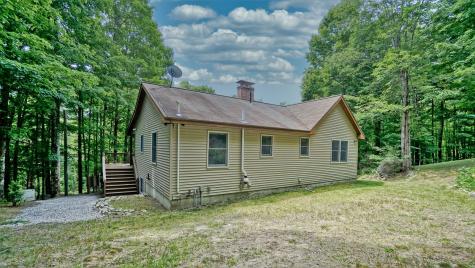 117 Mountain Road Raymond ME 04071