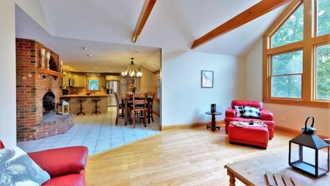 117 Mountain Road Raymond ME 04071