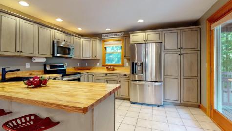 117 Mountain Road Raymond ME 04071