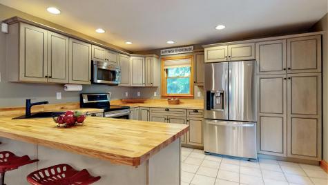 117 Mountain Road Raymond ME 04071