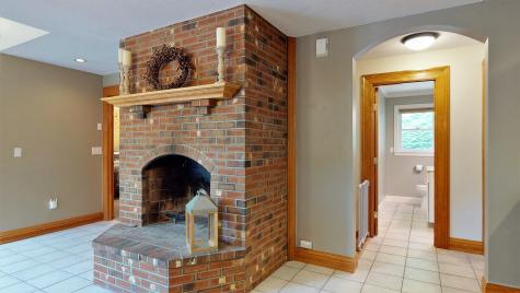 117 Mountain Road Raymond ME 04071
