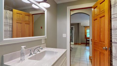 117 Mountain Road Raymond ME 04071