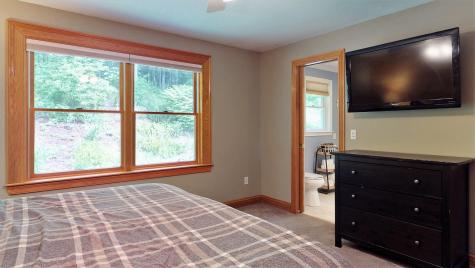 117 Mountain Road Raymond ME 04071