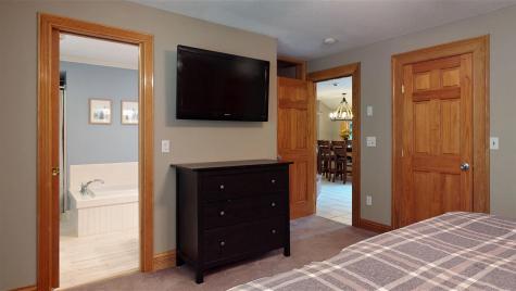 117 Mountain Road Raymond ME 04071