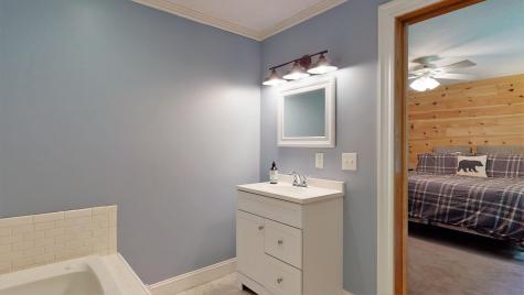 117 Mountain Road Raymond ME 04071