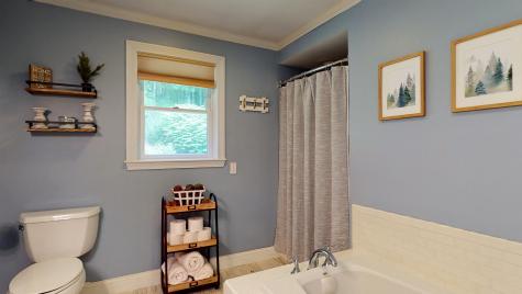 117 Mountain Road Raymond ME 04071