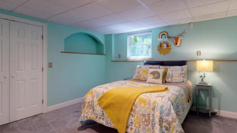 117 Mountain Road Raymond ME 04071
