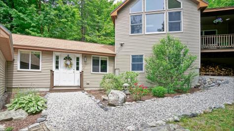 117 Mountain Road Raymond ME 04071