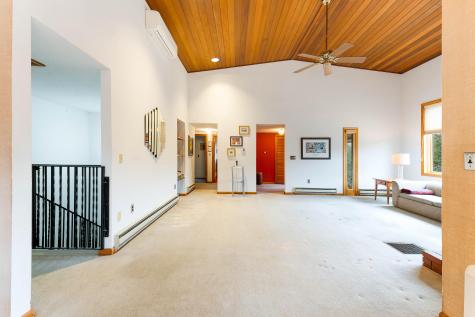 384 Merrow Road Auburn ME 04210