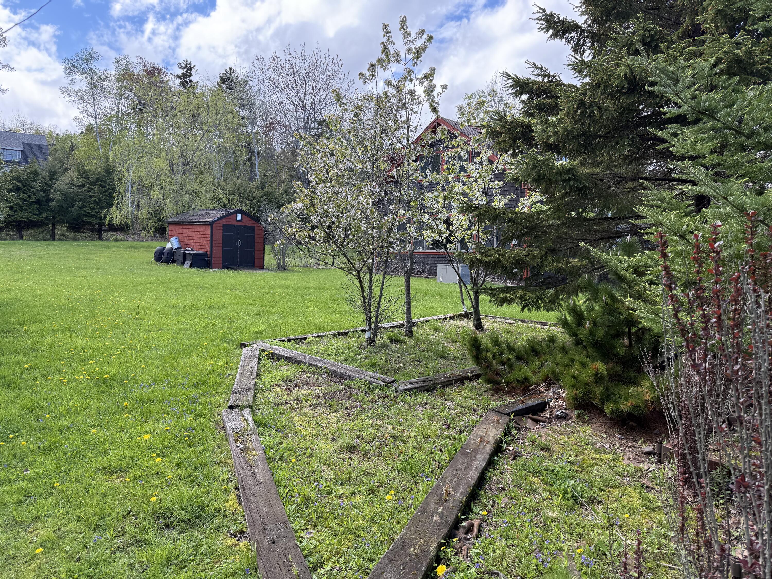 364 & 367 Main Road Islesboro ME 04848