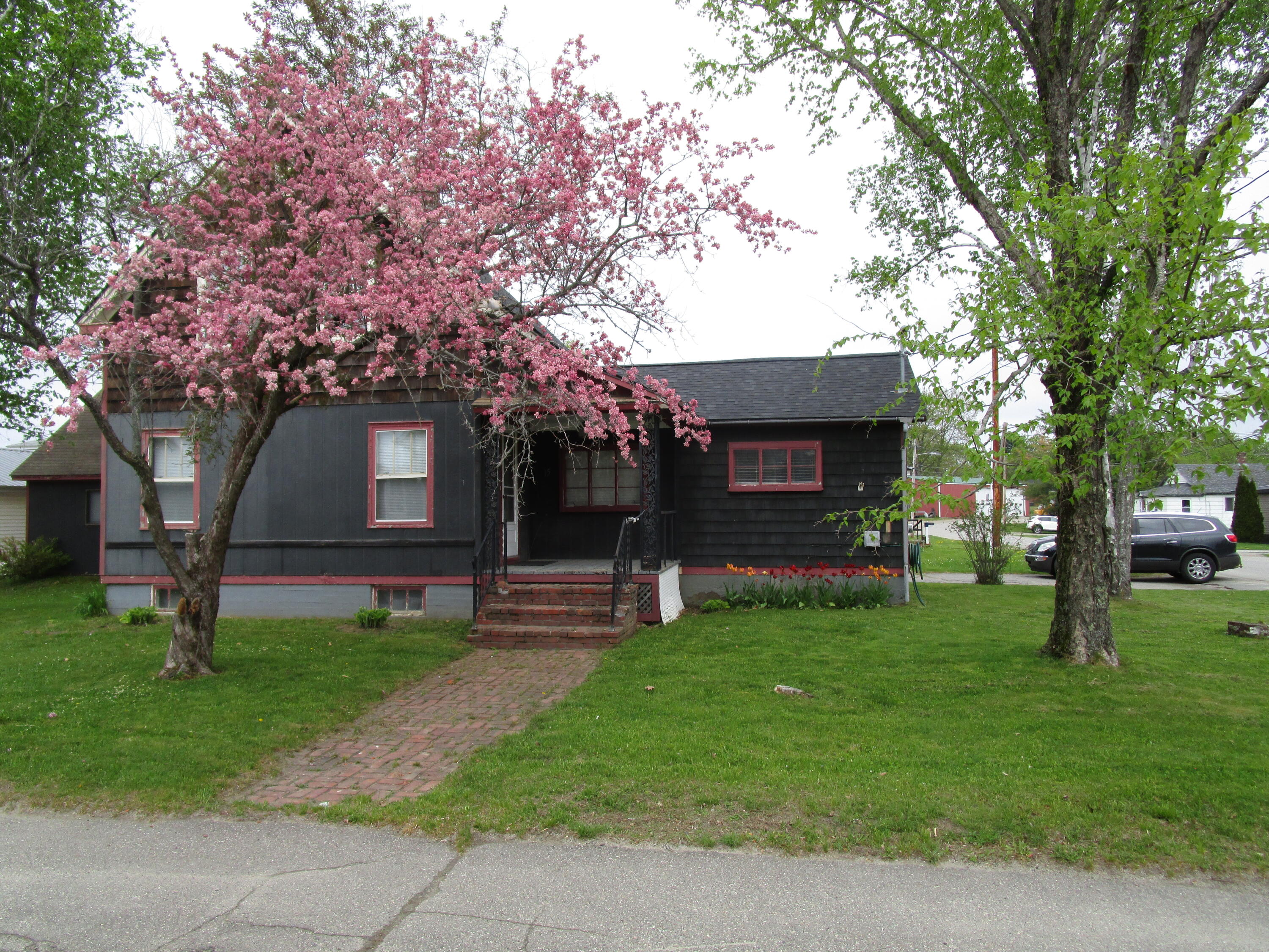 15 Water Street Howland, ME