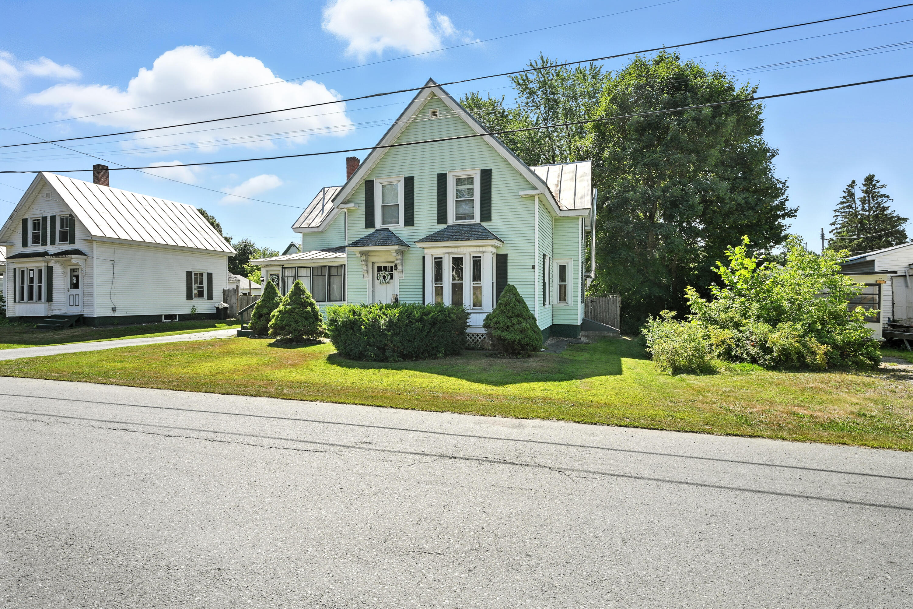 25 Winter Street Skowhegan ME 04976