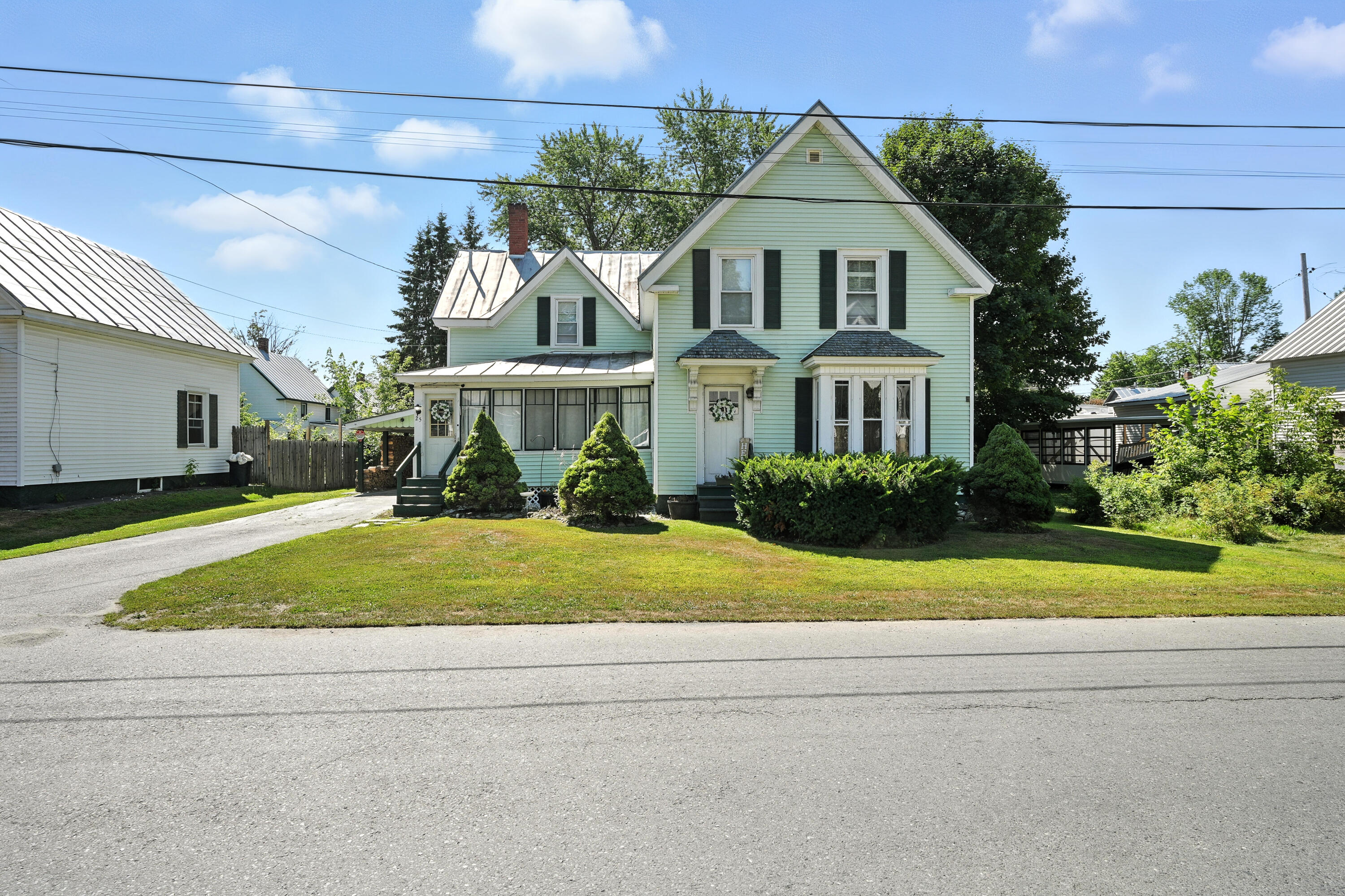 25 Winter Street Skowhegan ME 04976