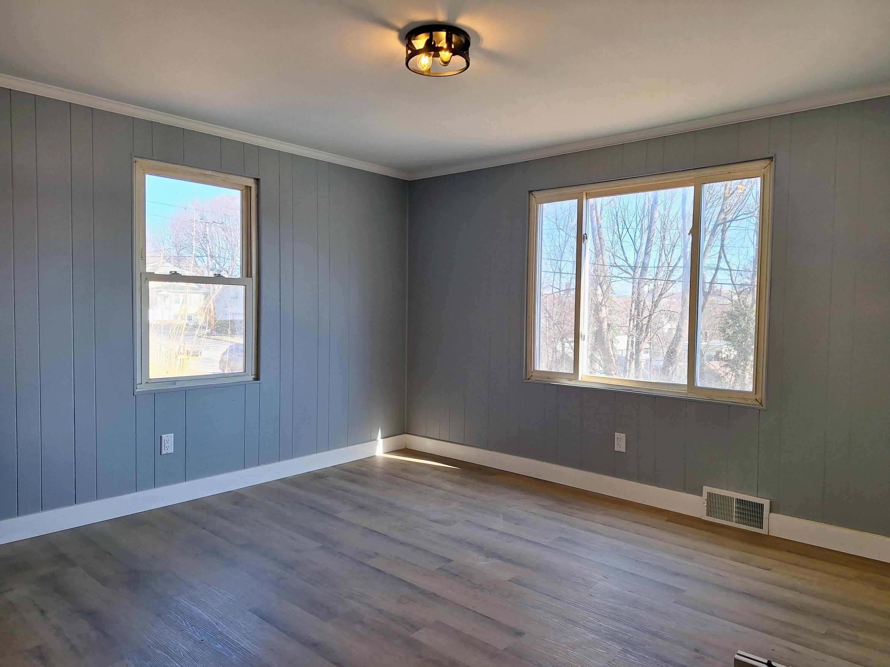 155 Second Street Auburn ME 04210