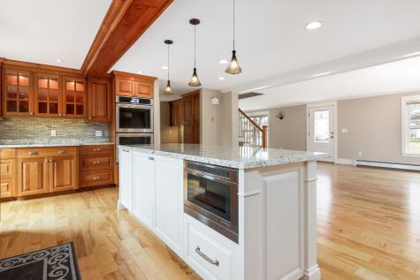 22 Providence Avenue Falmouth ME 04105