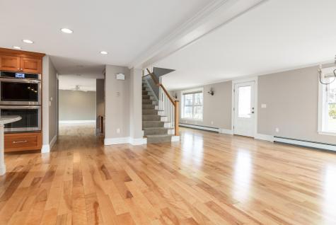 22 Providence Avenue Falmouth ME 04105