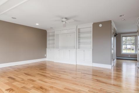 22 Providence Avenue Falmouth ME 04105