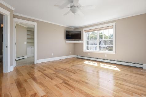 22 Providence Avenue Falmouth ME 04105