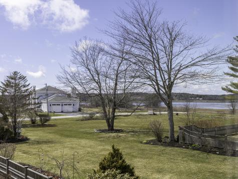 22 Providence Avenue Falmouth ME 04105