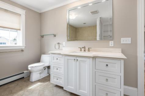 22 Providence Avenue Falmouth ME 04105