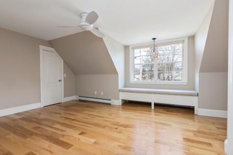 22 Providence Avenue Falmouth ME 04105