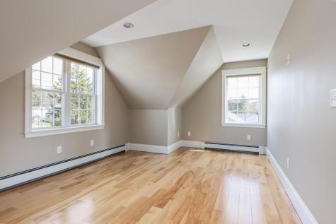 22 Providence Avenue Falmouth ME 04105