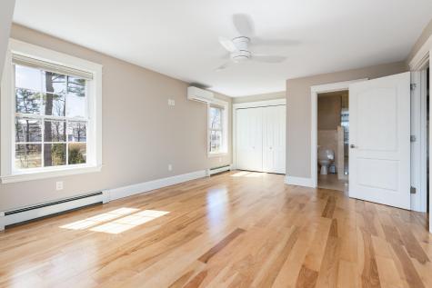22 Providence Avenue Falmouth ME 04105