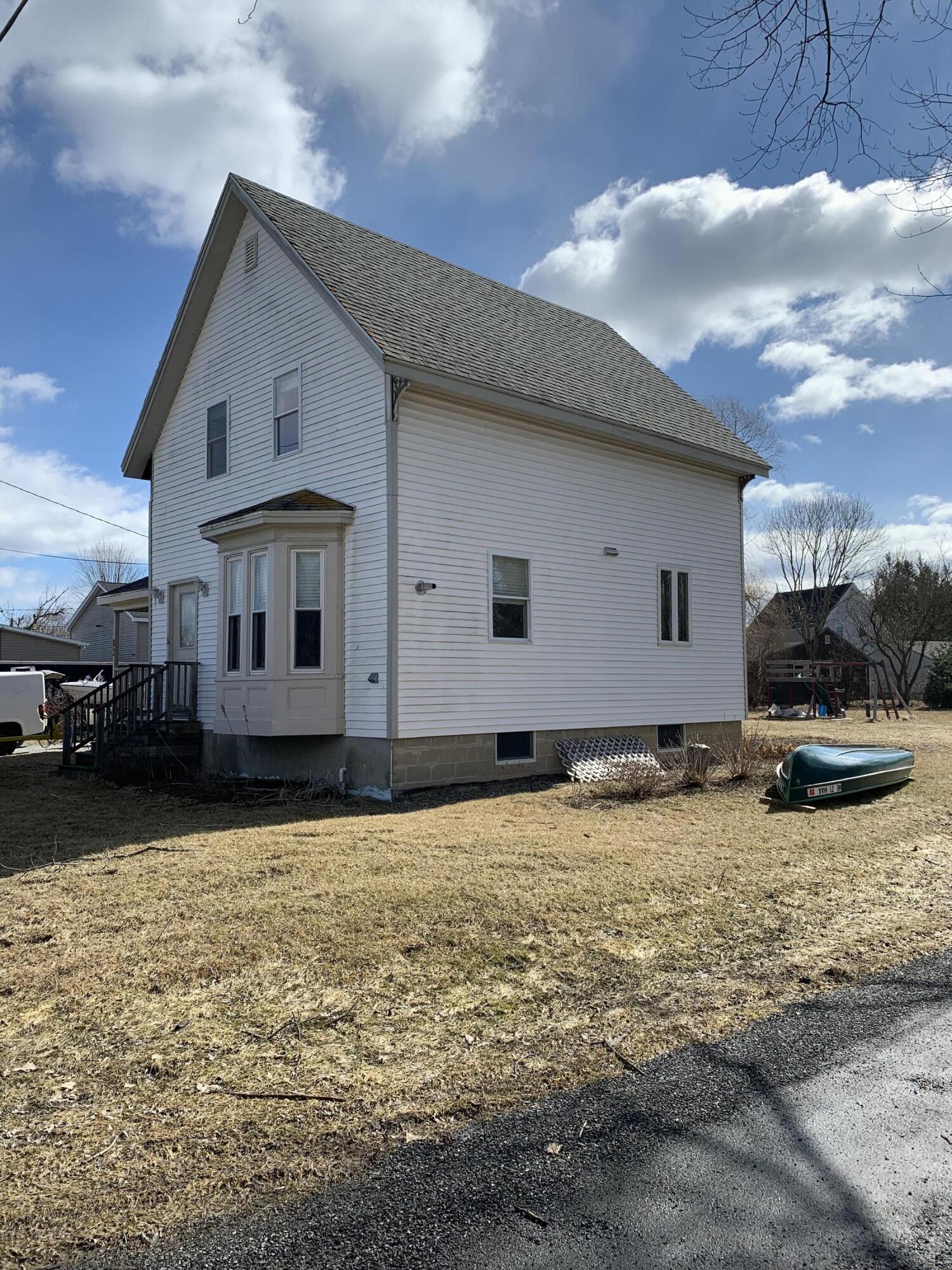 82 New County Road Rockland ME 04841