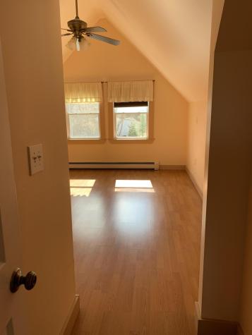 82 New County Road Rockland ME 04841