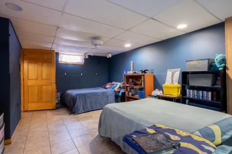 15 Tarr Avenue Lewiston ME 04240