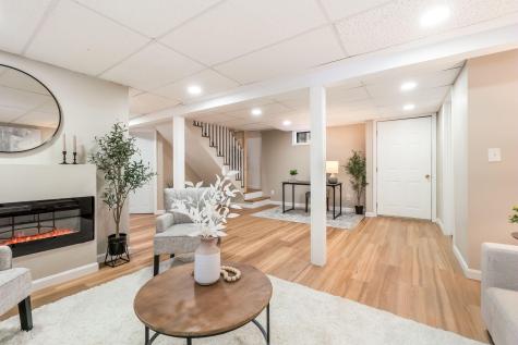 25 Spring Lake Drive Waterboro ME 04061