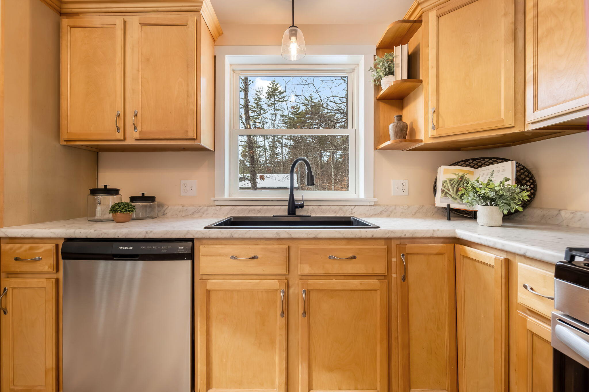 25 Spring Lake Drive Waterboro ME 04061