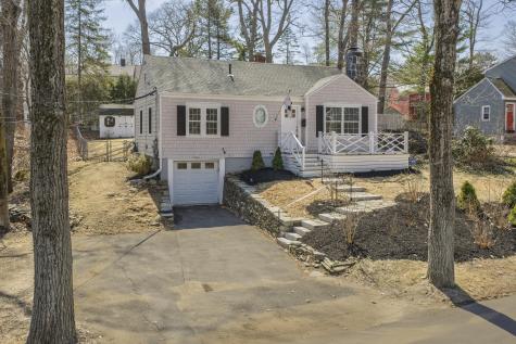 60 Oakhurst Road Cape Elizabeth ME 04107