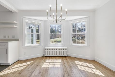 60 Oakhurst Road Cape Elizabeth ME 04107