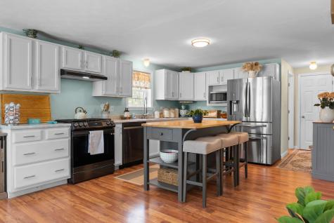 25 Adirondack Drive Hollis ME 04042