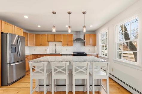 166 E Main Street Yarmouth ME 04096