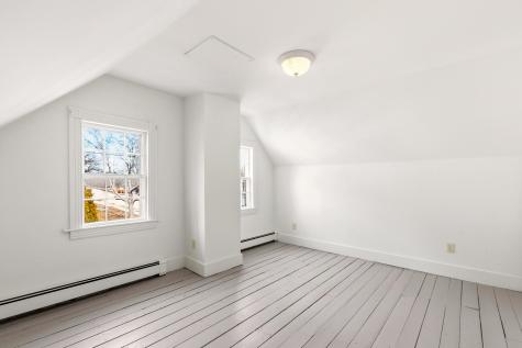 166 E Main Street Yarmouth ME 04096