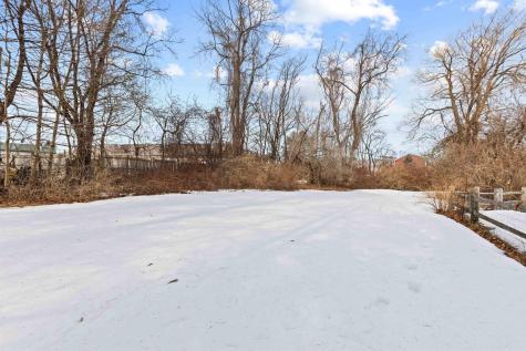 166 E Main Street Yarmouth ME 04096