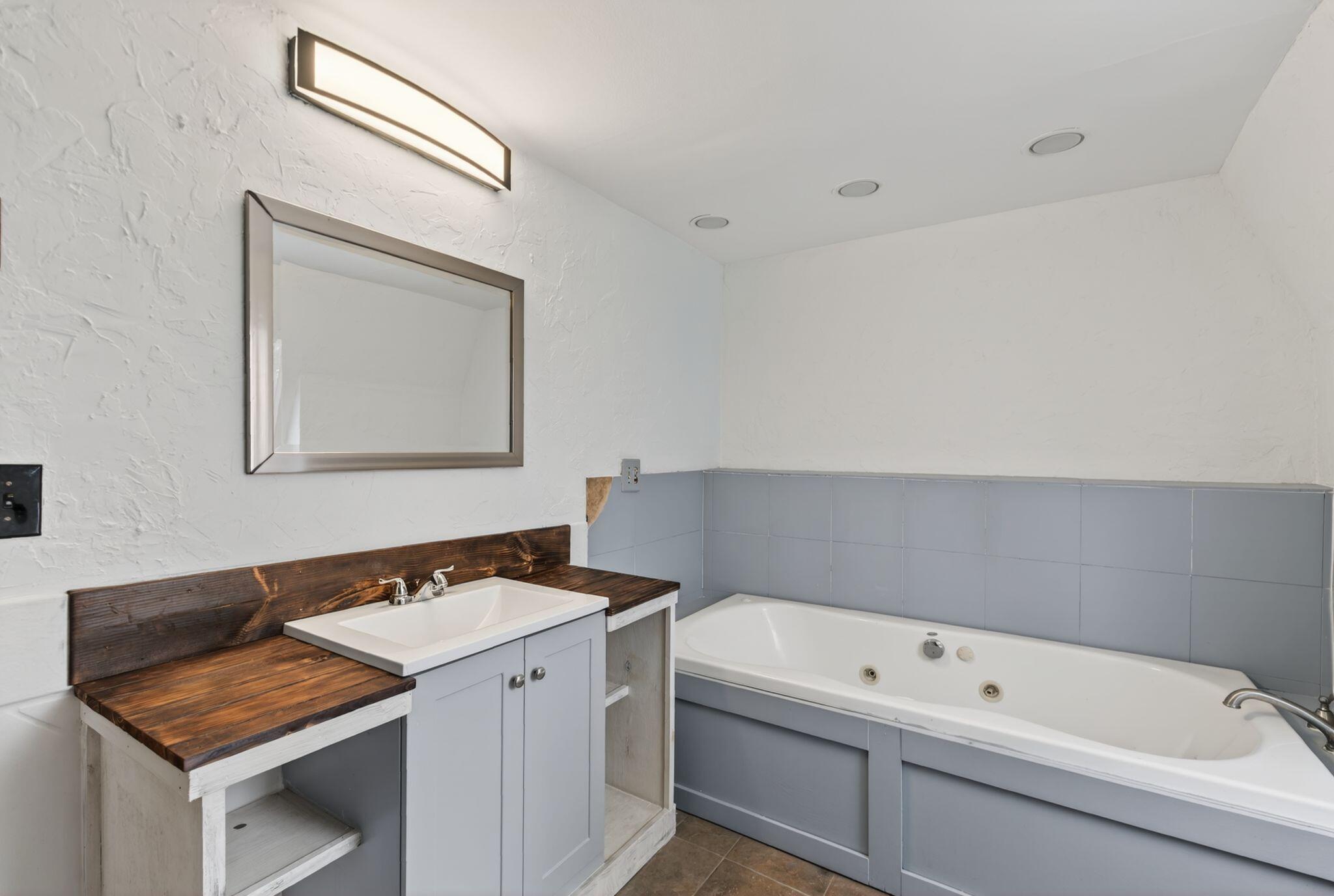 401 Miller Road Waldoboro ME 04572