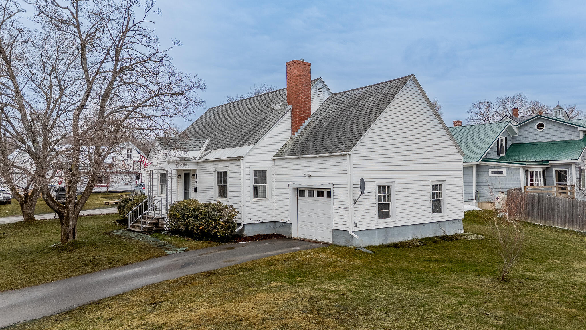 479 Essex Street Dover-foxcroft ME 04426