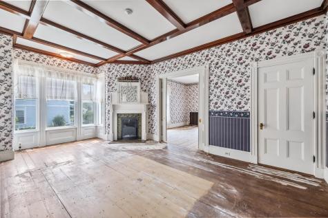 147 Talbot Avenue Rockland ME 04841