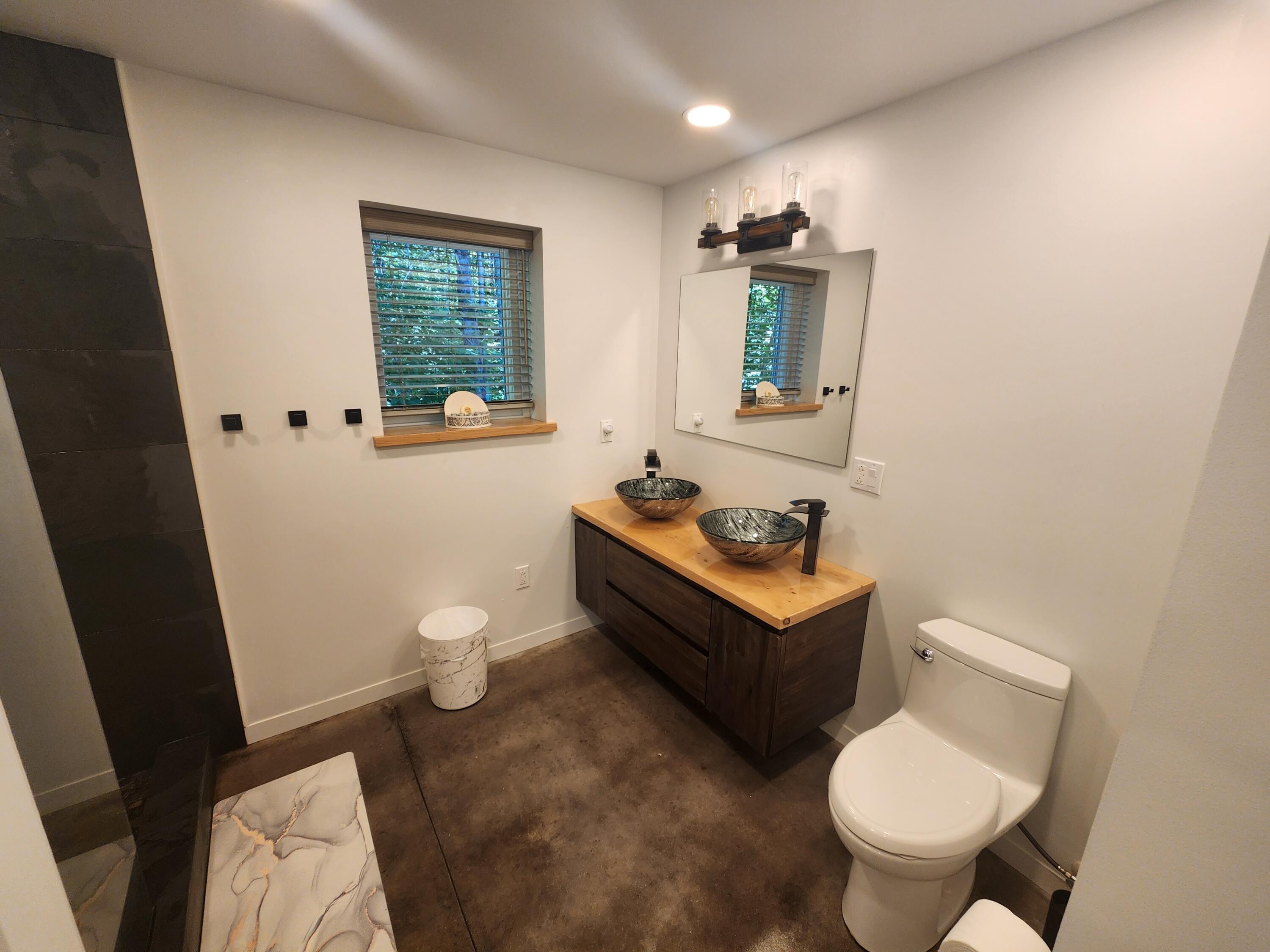 22 Pleasant Cove Drive New Vineyard ME 04956