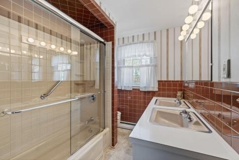 525 Park Avenue Auburn ME 04210