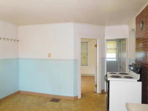 25 Reservoir Avenue Lewiston ME 04240