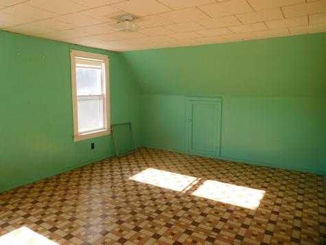 25 Reservoir Avenue Lewiston ME 04240