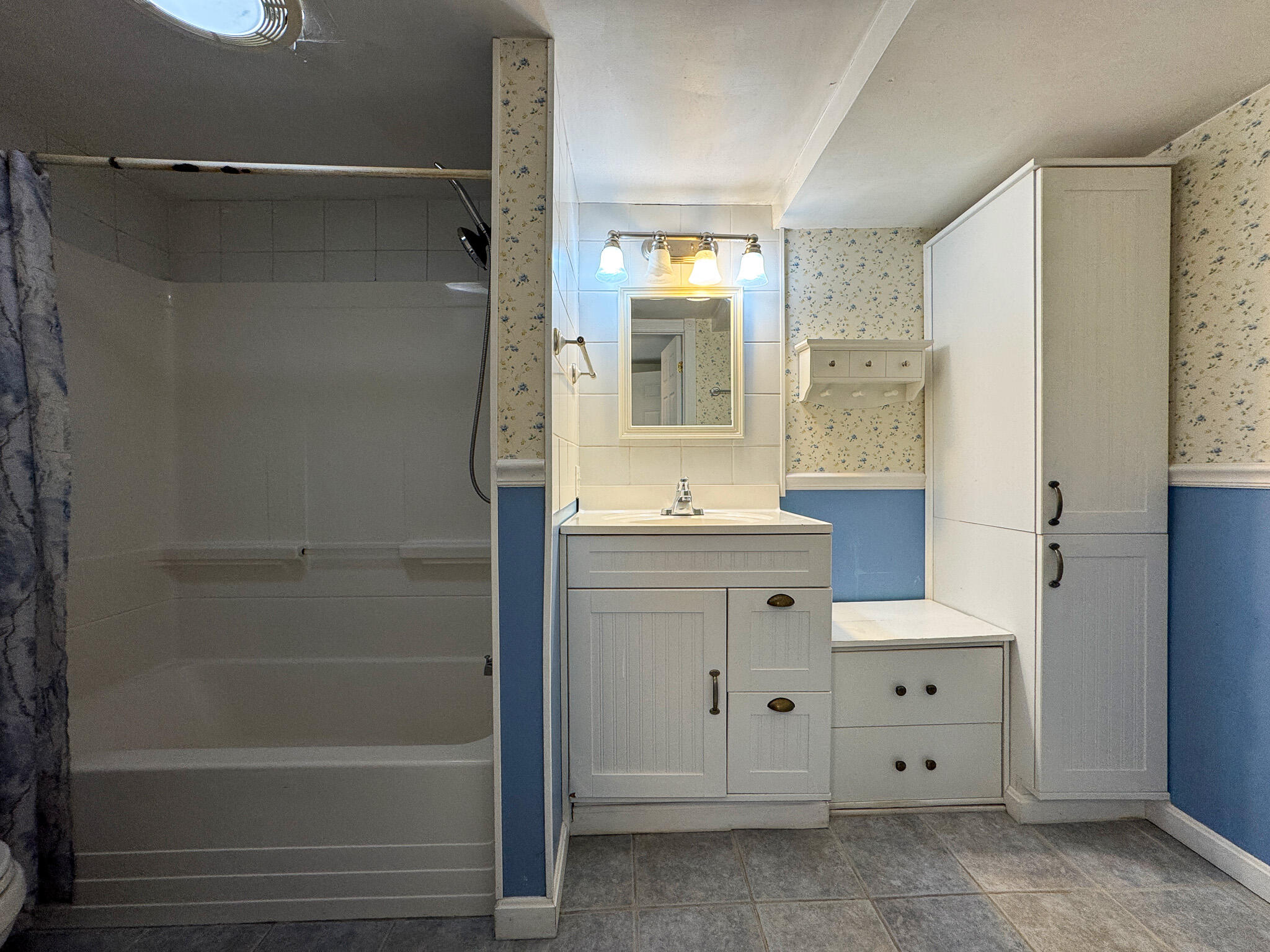 43 Holland Street Bangor ME 04401