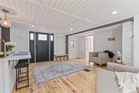 4 Highland Avenue Cumberland ME 04021